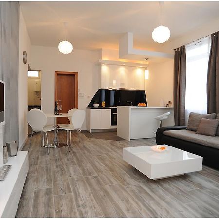 Guest House D&G -I Apartment & Room Ζαντάρ Εξωτερικό φωτογραφία